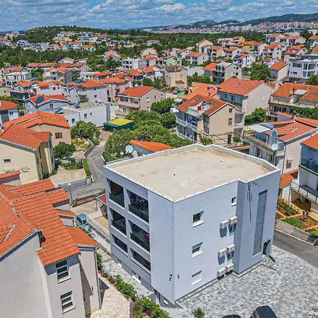 Cozy In With Wifi Daire Brodarica (Sibenik-Knin)